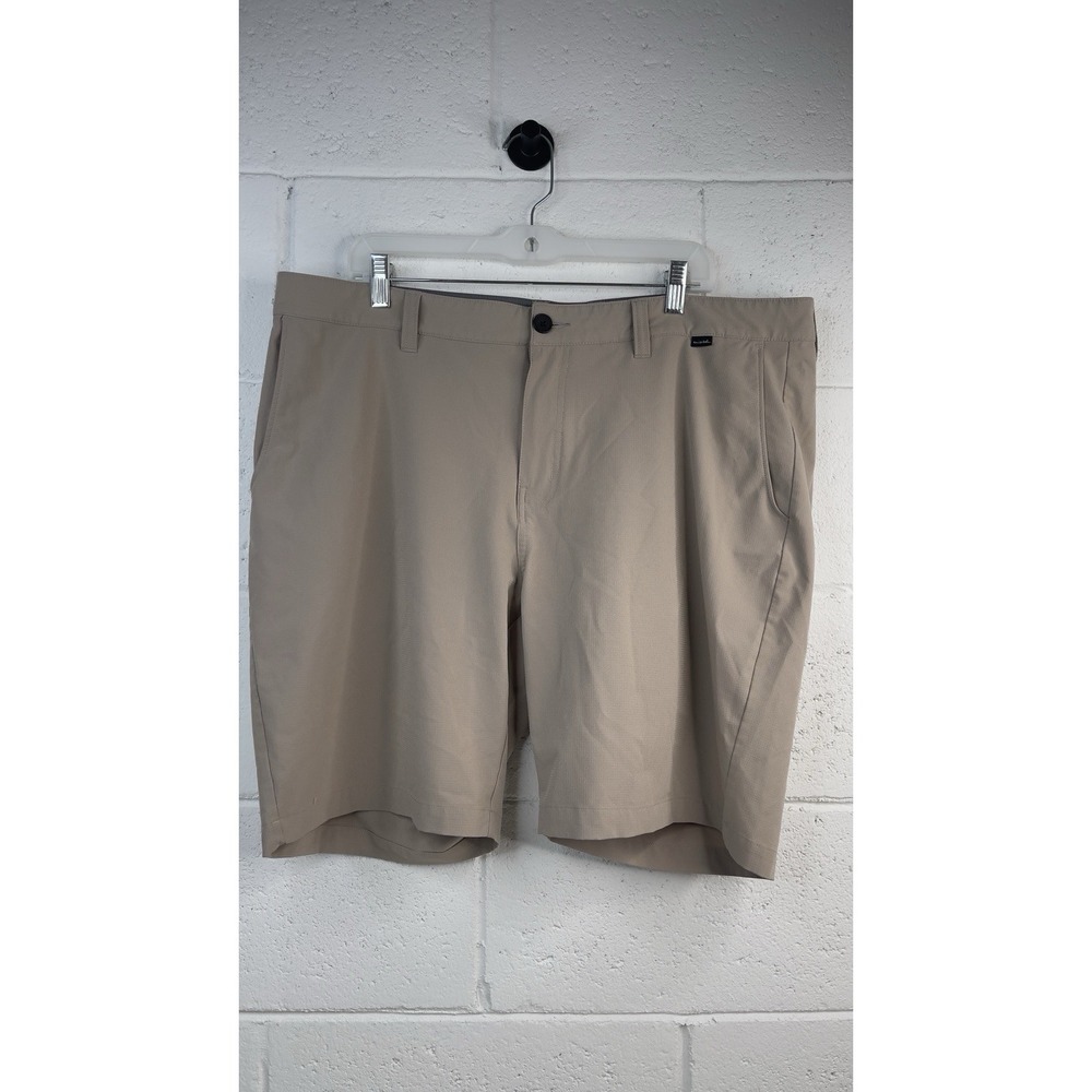 Travis Mathew Shorts Mens 40 Khaki Chino  Golf Casual Performance Inseam 9